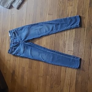 ❤️‍🔥❤️‍🔥New Listing💃LEVIS MILE HIGH SKINNY ❤️‍🔥